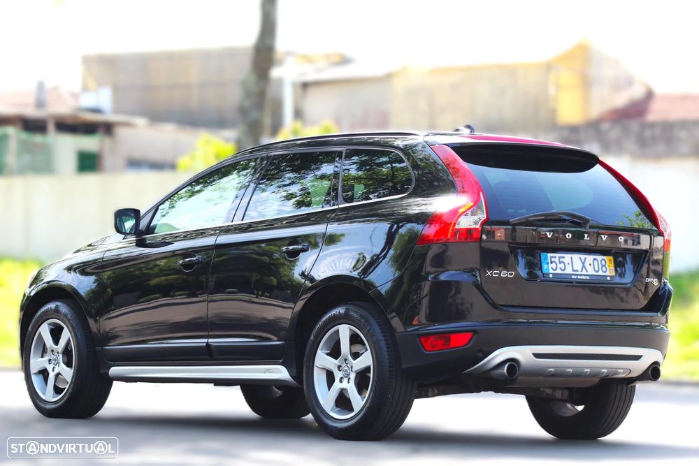 Volvo XC 60 2.0 D4 R-Design 139g Start/Stop - 14