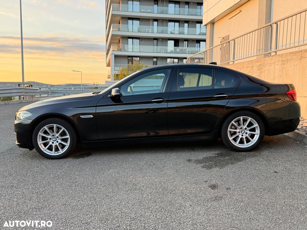 BMW Seria 5 520d xDrive - 2