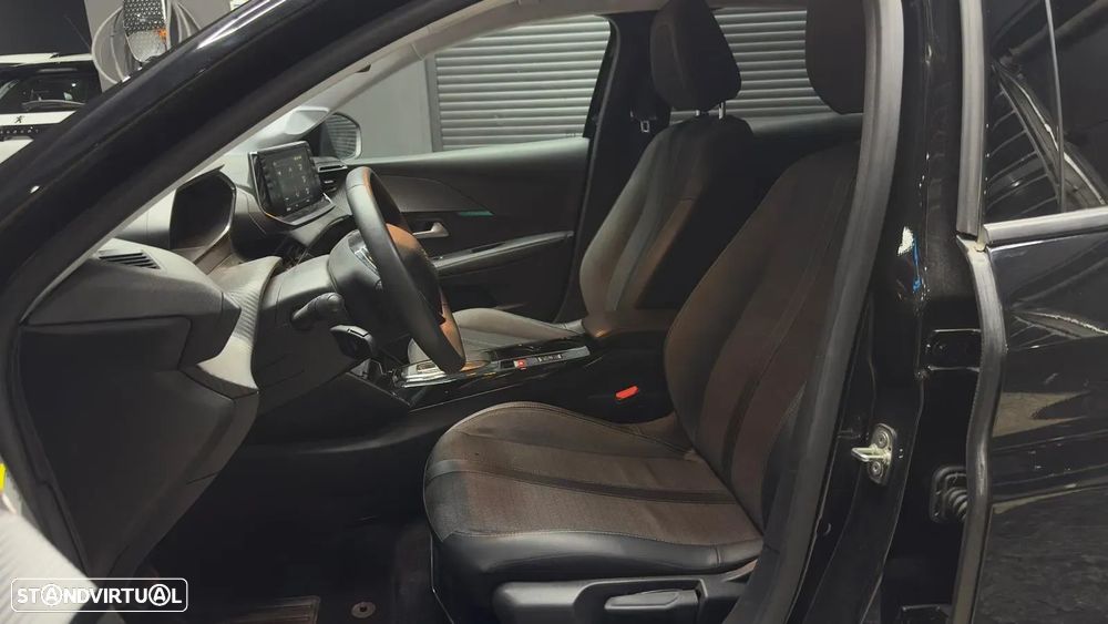 Peugeot e-208 Active Pack - 14