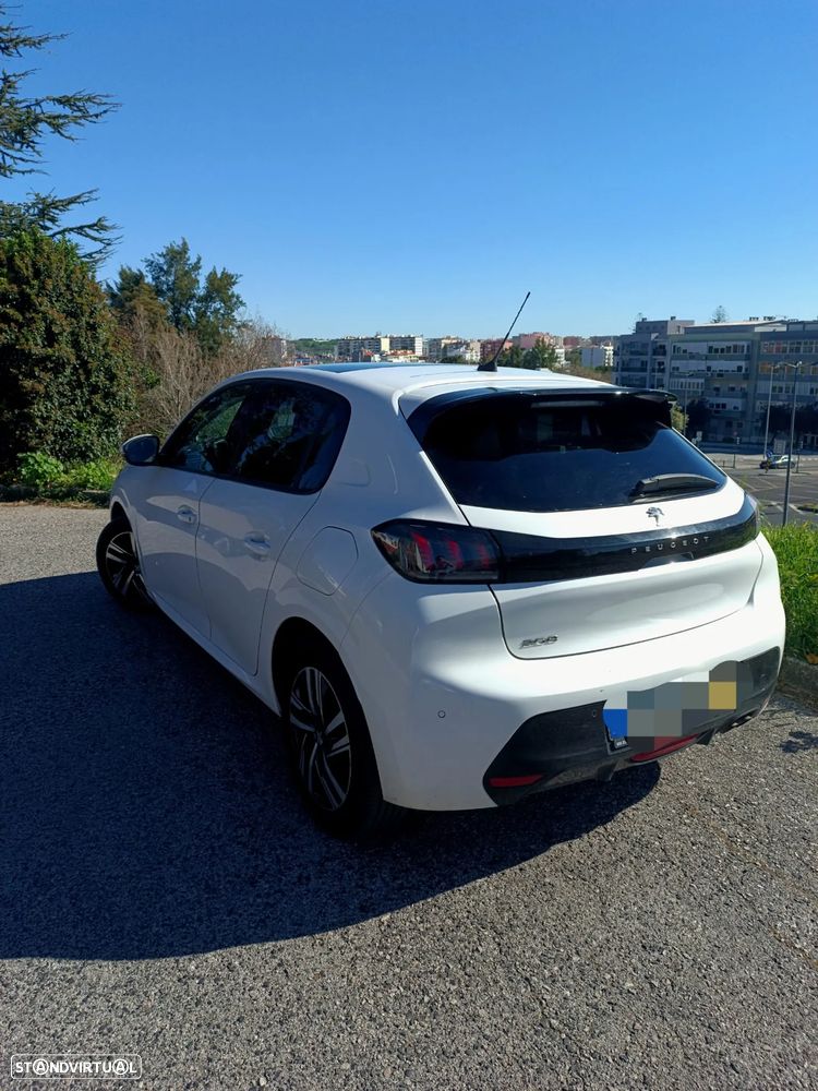 Peugeot 208 1.2 PureTech Allure EAT8 - 7