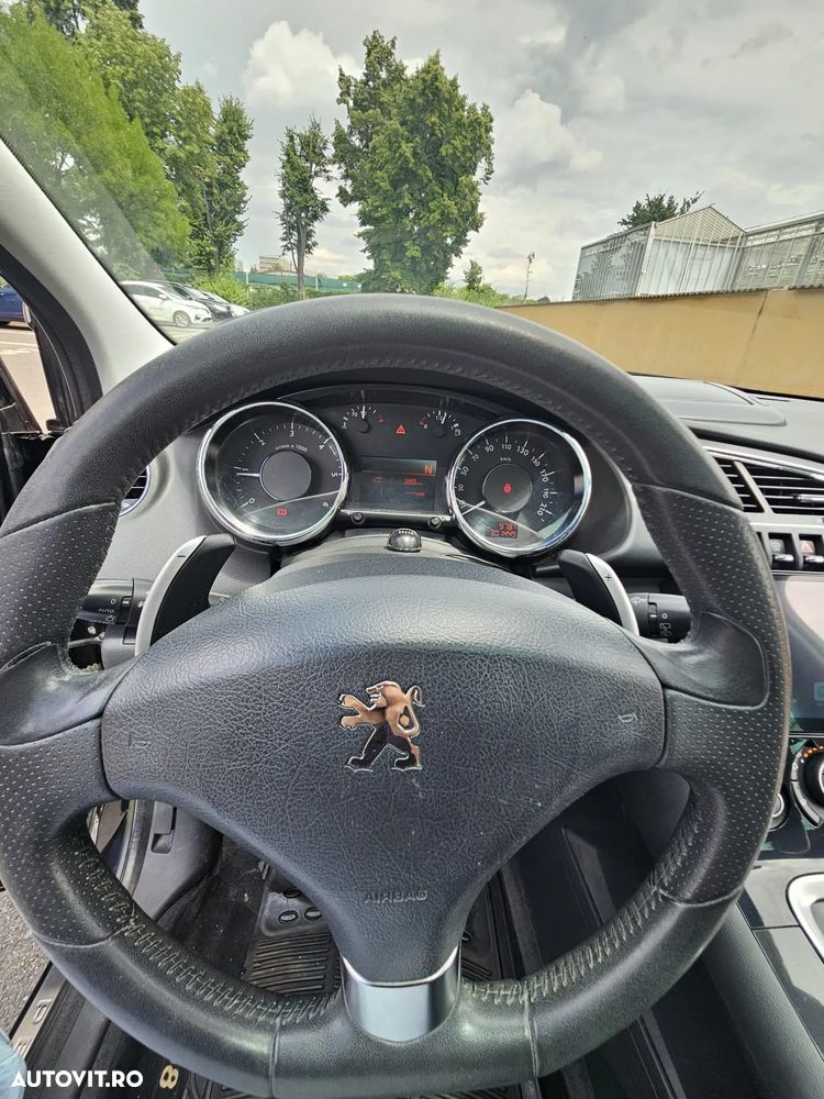 Peugeot 3008 1.6 HDI FAP STT Active - 10