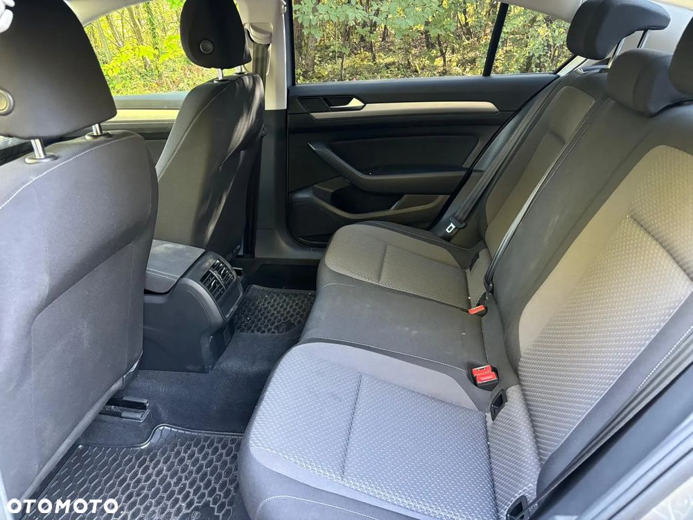 Volkswagen Passat 1.5 TSI EVO Business - 15