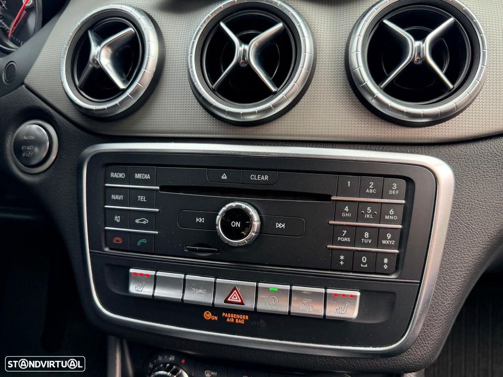 Mercedes-Benz CLA 180 d 7G-DCT Urban - 23