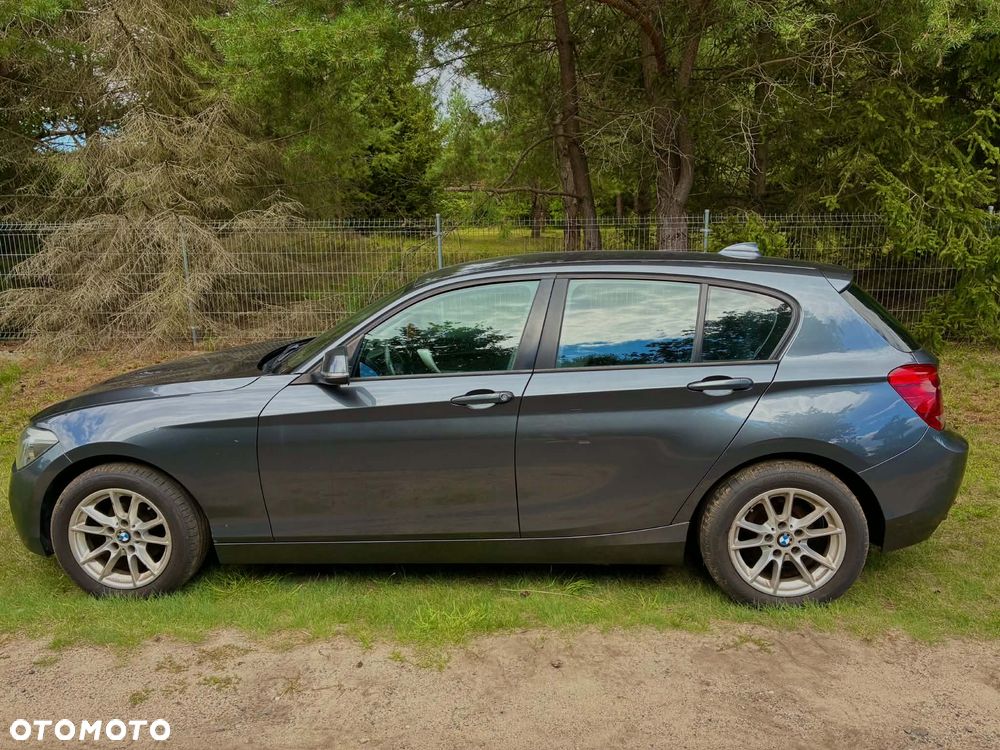 BMW Seria 1 116i - 4