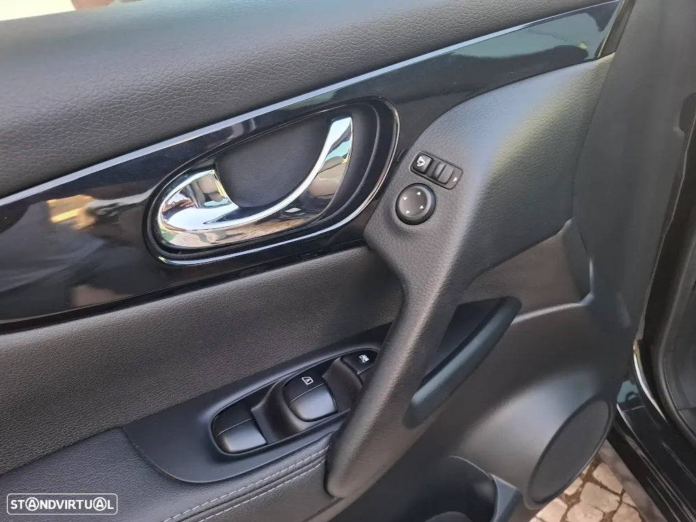 Nissan Qashqai 1.5 dCi Tekna Alcantara - 25