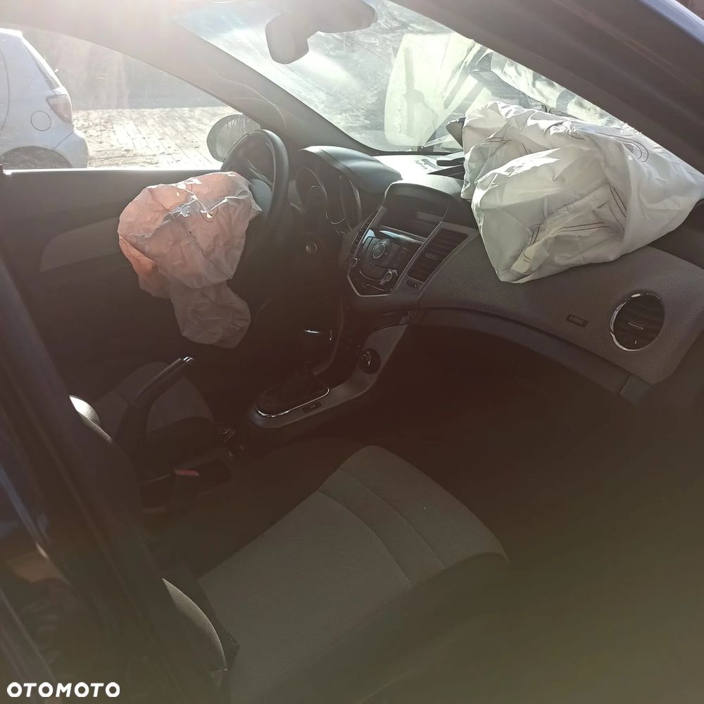 Chevrolet Cruze - 2