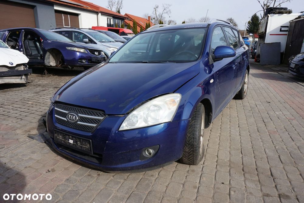 KIA CEED I KOMBI 2008 A8 1.6 CRDI D4FB 90KM S717 GRANATOWY na części - 1
