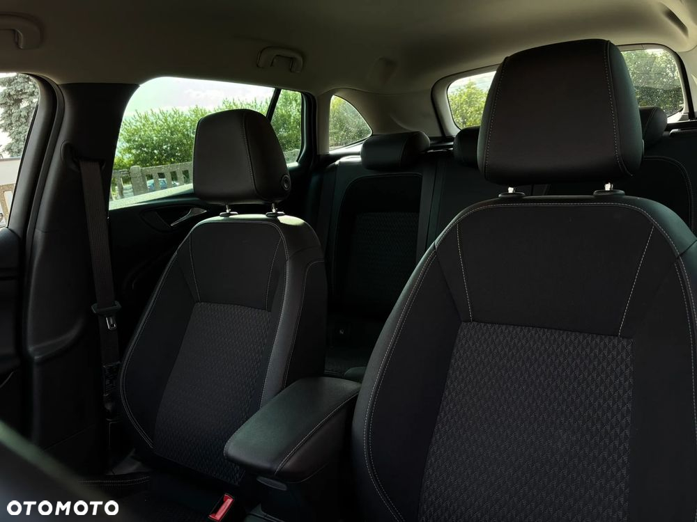Opel Astra - 25