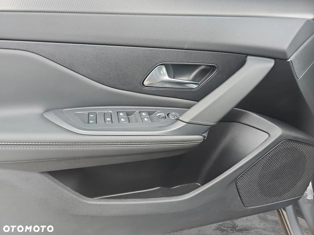 Peugeot 408 - 19