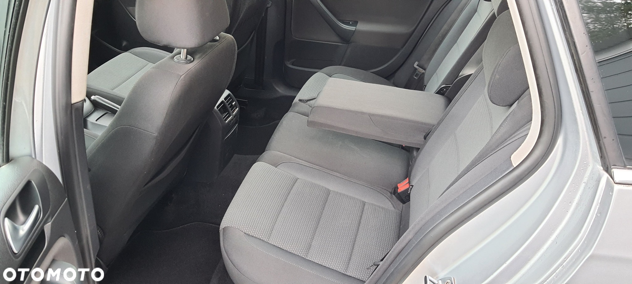 Volkswagen Golf VI 2.0 TDI Highline - 9