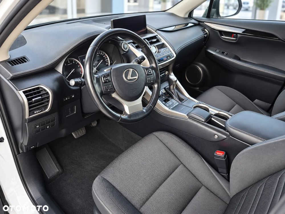 Lexus NX 300 Business Edition AWD - 23