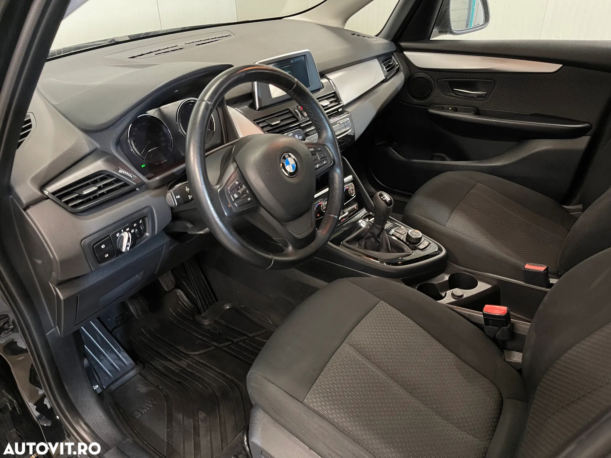 BMW Seria 2 216d Advantage - 5