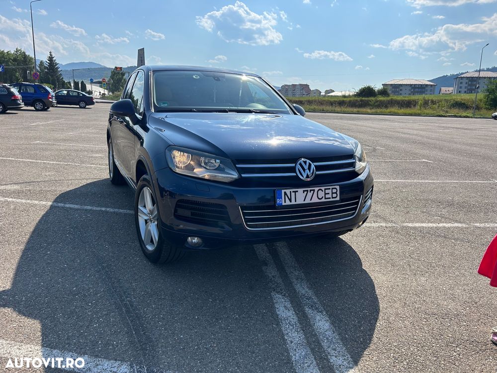 Volkswagen Touareg - 1