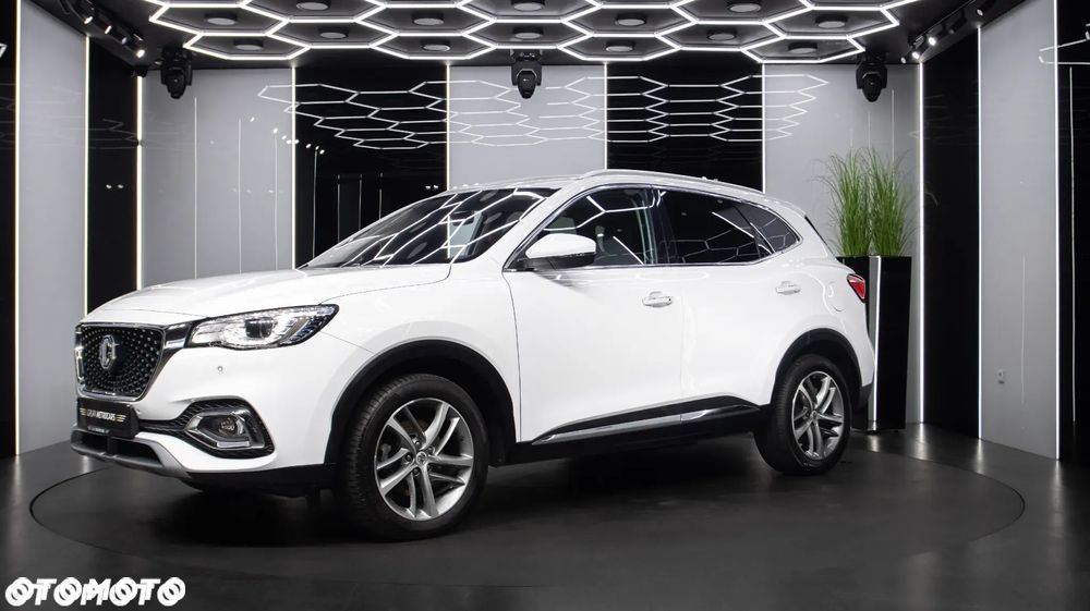 MG EHS 1.5T-GDI Luxury - 2