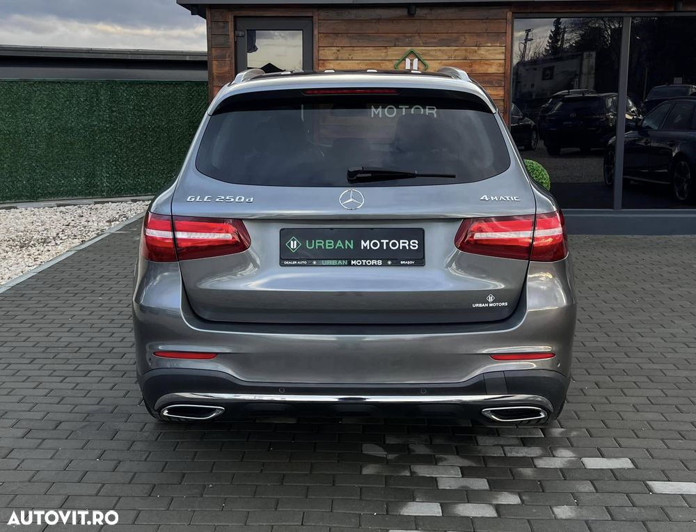 Mercedes-Benz GLC 250 d 4Matic 9G-TRONIC AMG Line - 11