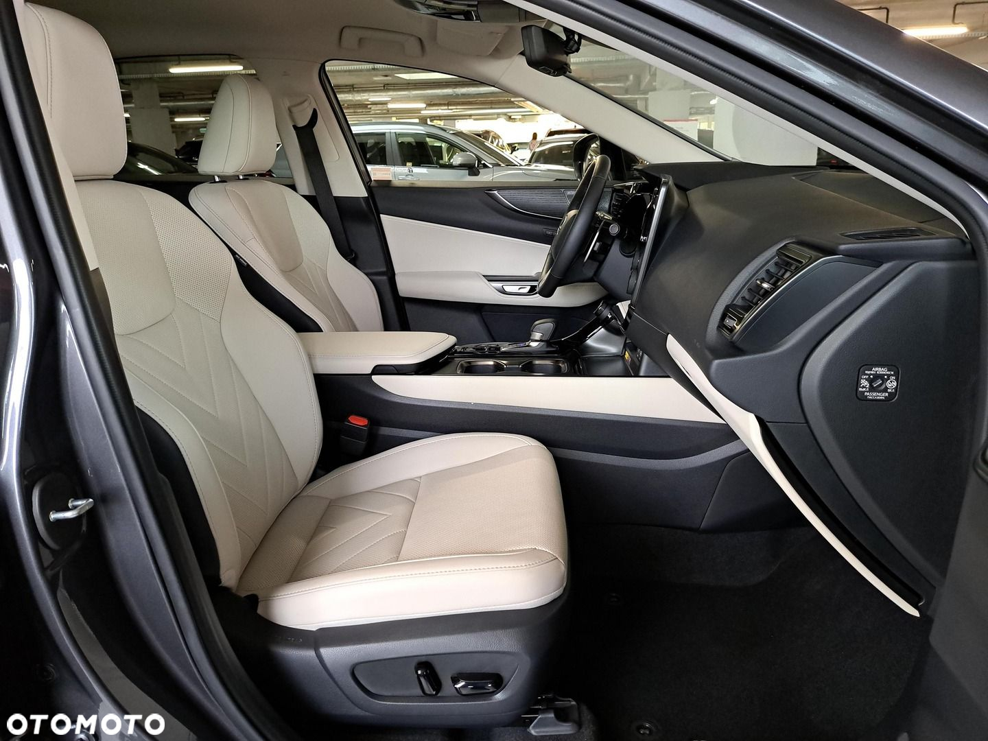 Lexus NX 350h Omotenashi AWD - 15
