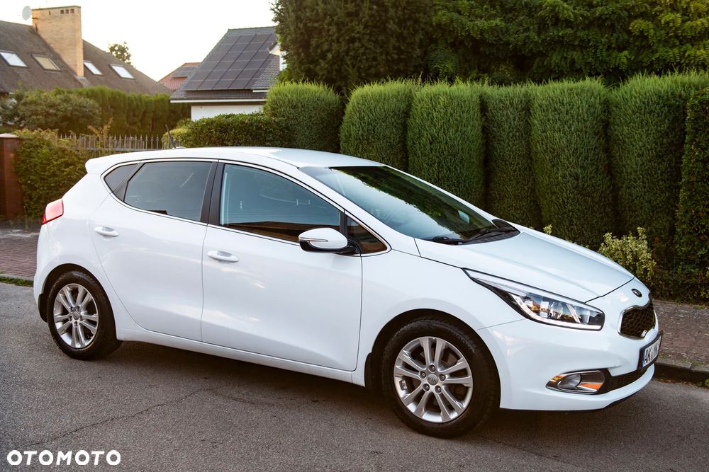 Kia Ceed 1.4 CVVT Attract plus - 3