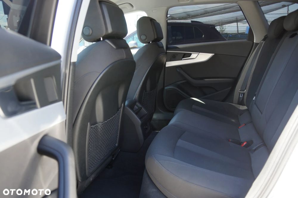 Audi A4 Allroad 2.0 TDI Quattro S tronic - 29
