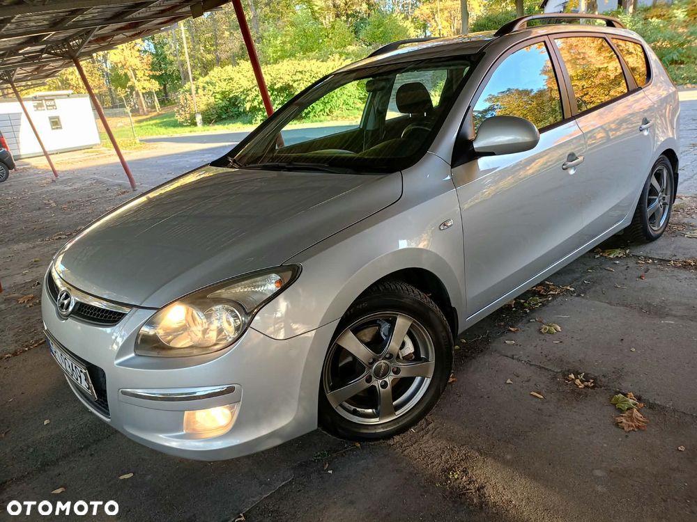 Hyundai I30 2010 photo 2