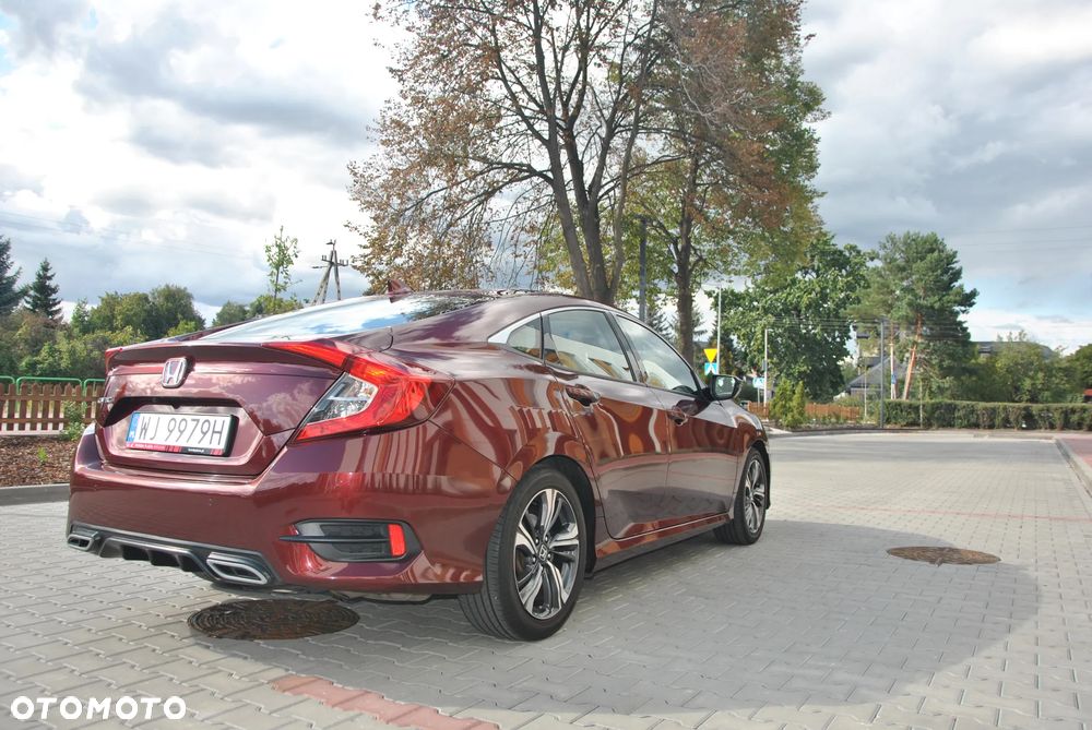 Honda Civic 1.5 T Executive - 19