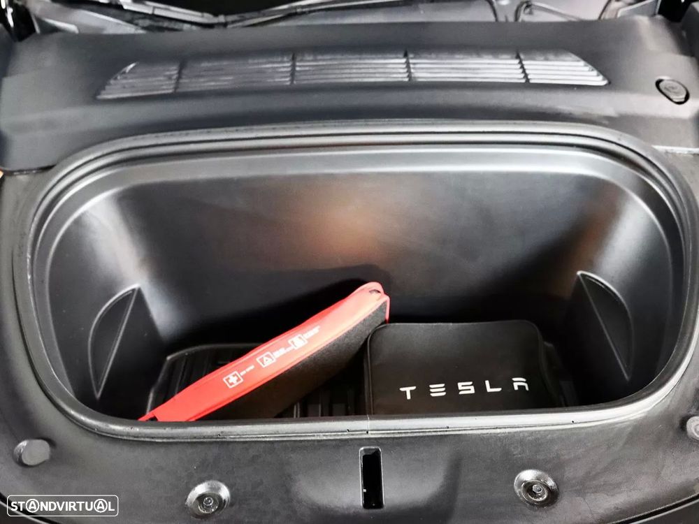 Tesla Model Y Performance Tração Integral - 34