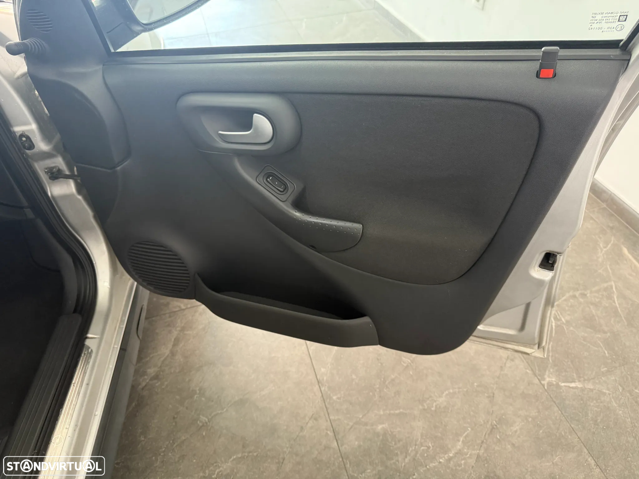 Opel Corsa 1.3 CDTi Enjoy - 14