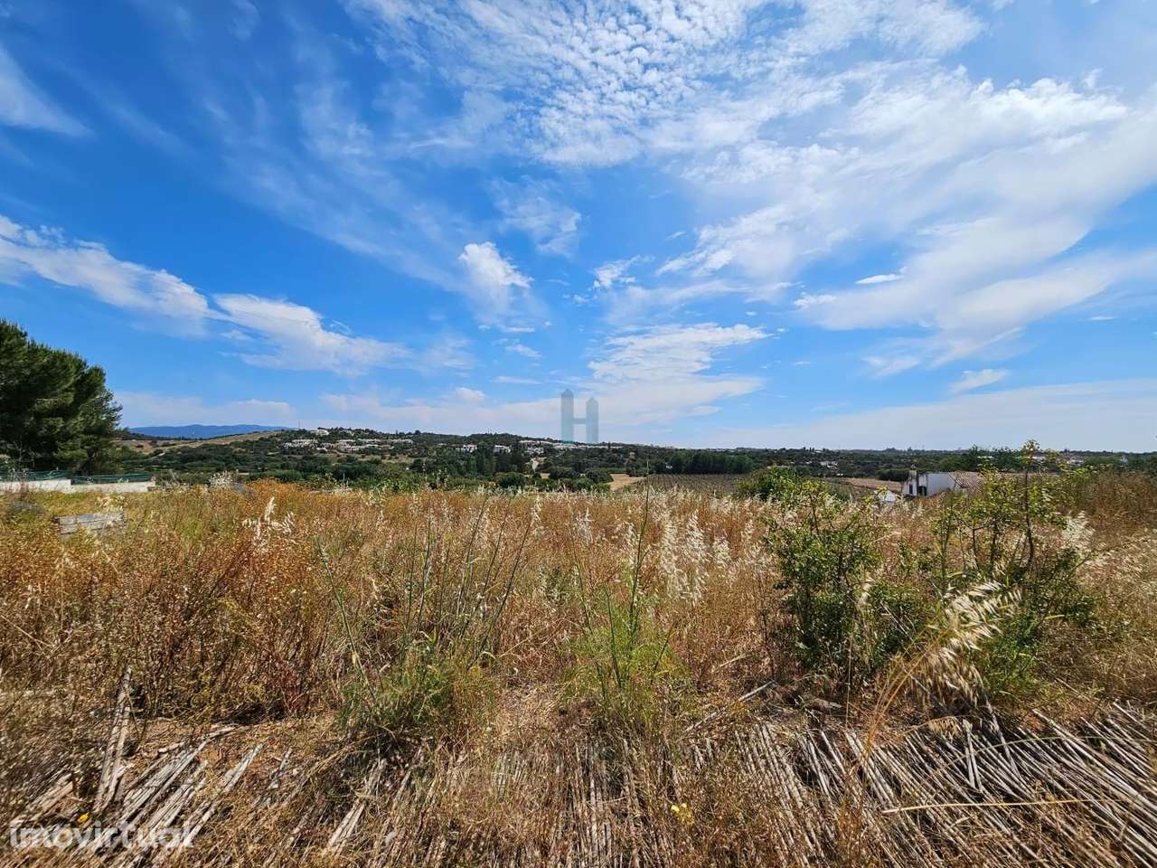 Terreno com Ruína 13280 m2 em Odiáxere-Lagos - Grande imagem: 3/9