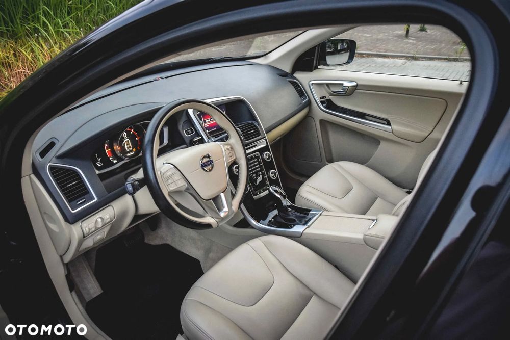 Volvo XC 60 D4 AWD Summum - 9