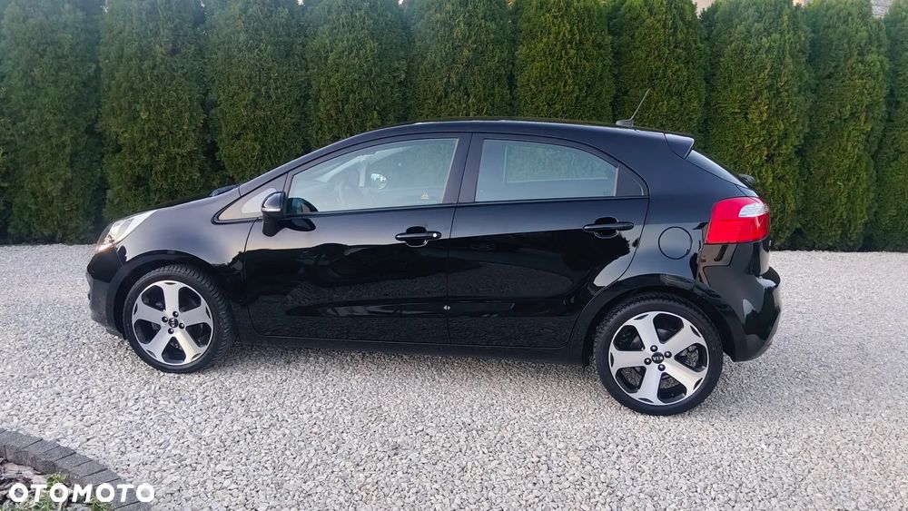 Kia Rio - 21
