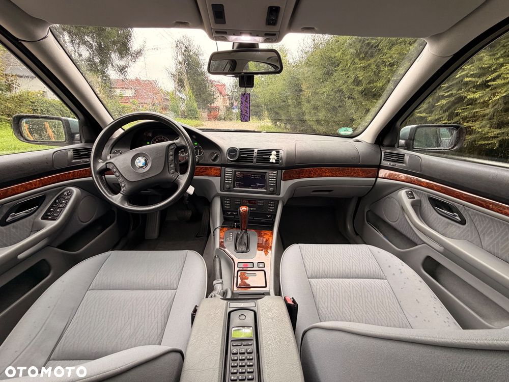 BMW Seria 5 - 23