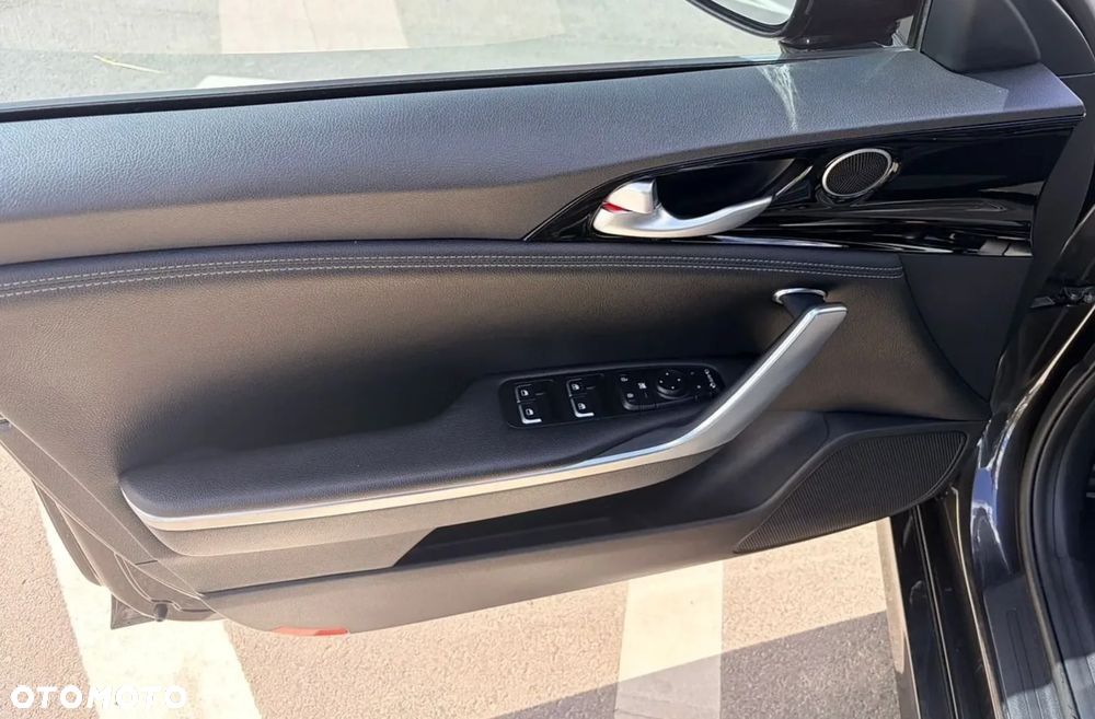 Kia Stinger 3.3 T-GDI V6 GT AWD - 17