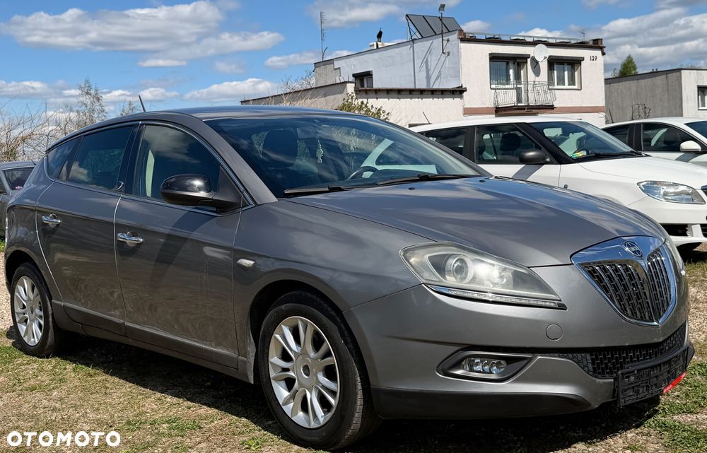 Lancia Delta 1.6 MultiJet 16v Silver - 1