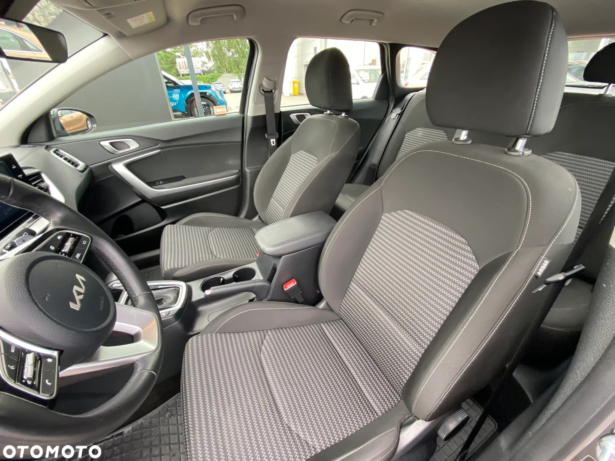 Kia Ceed 1.5 T-GDI M DCT - 11