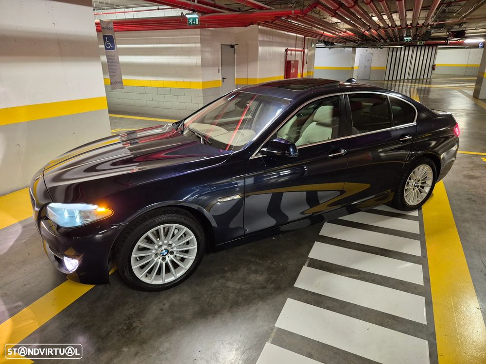 BMW 525 d Line Luxury Auto - 3