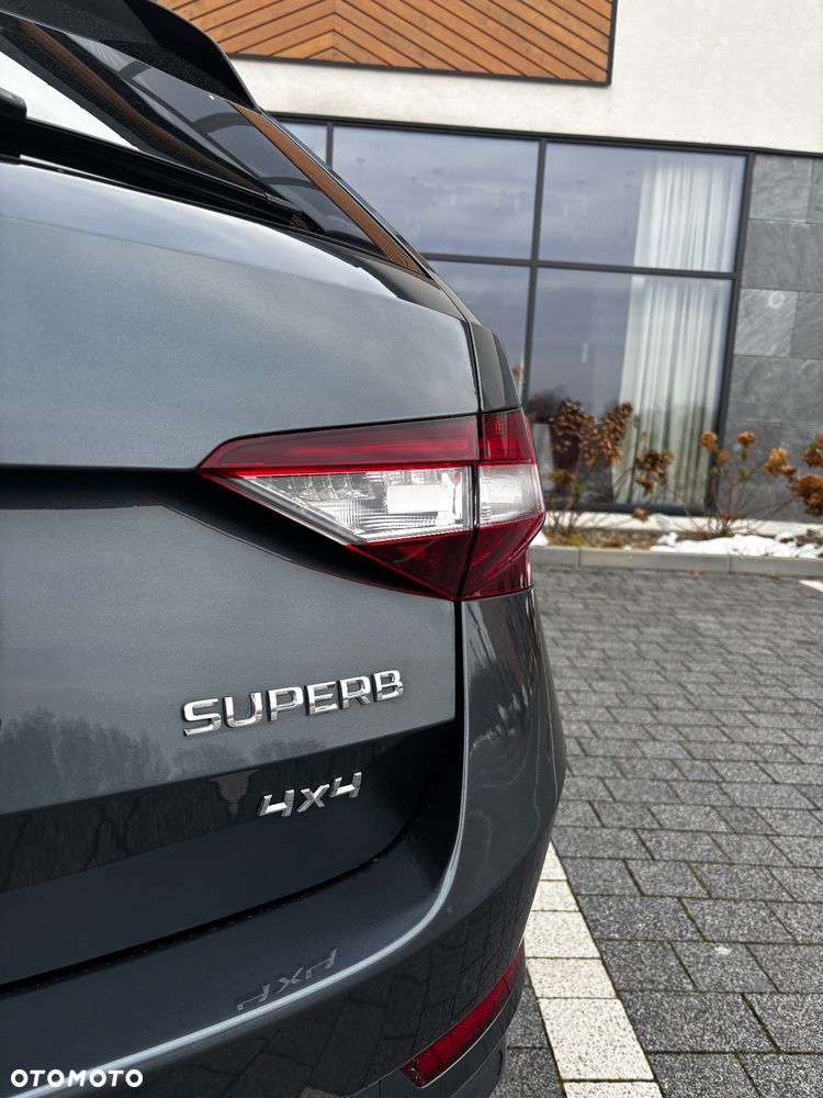 Skoda Superb 2.0 TDI 4x4 DSG L&K - 11