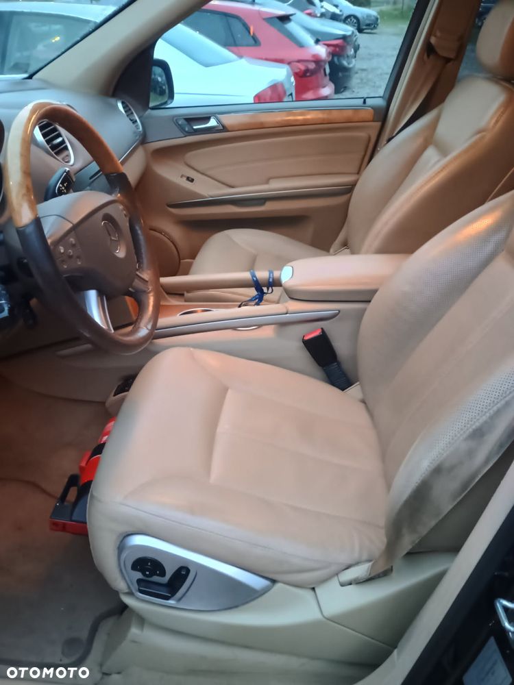 Mercedes-Benz GL - 4