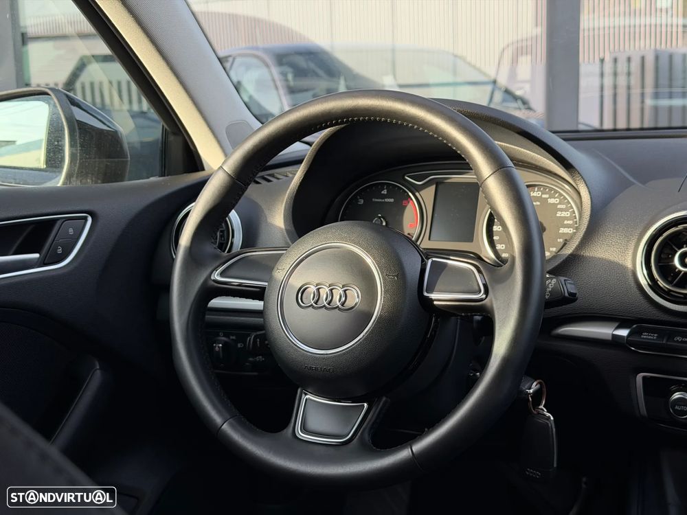 Audi A3 Sportback 1.6 TDI (clean diesel) S tronic Attraction - 13