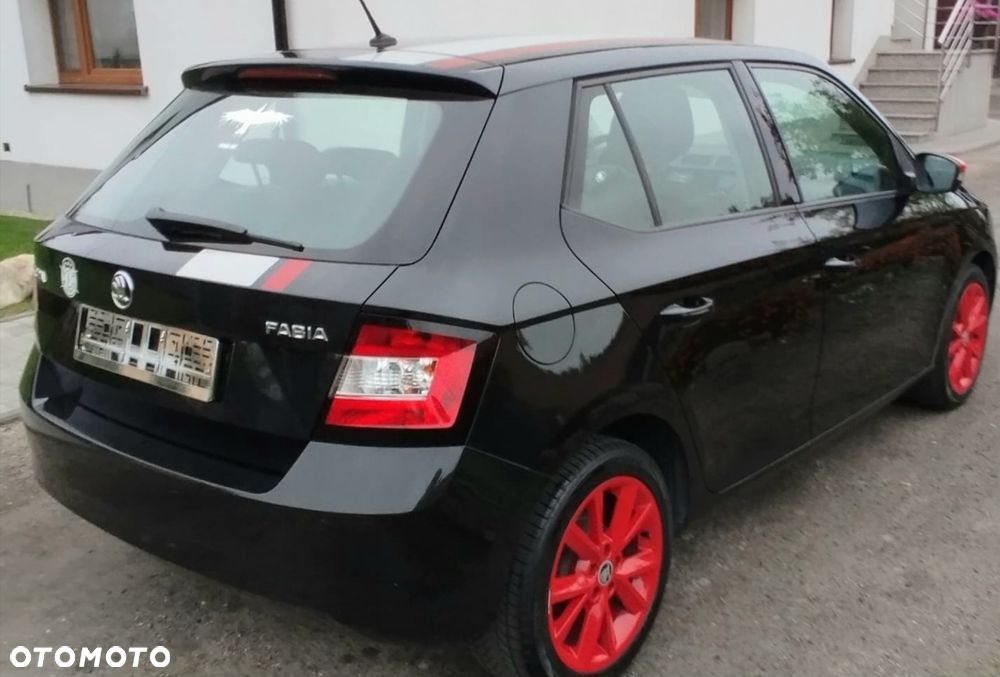 Skoda Fabia 2016 photo 3