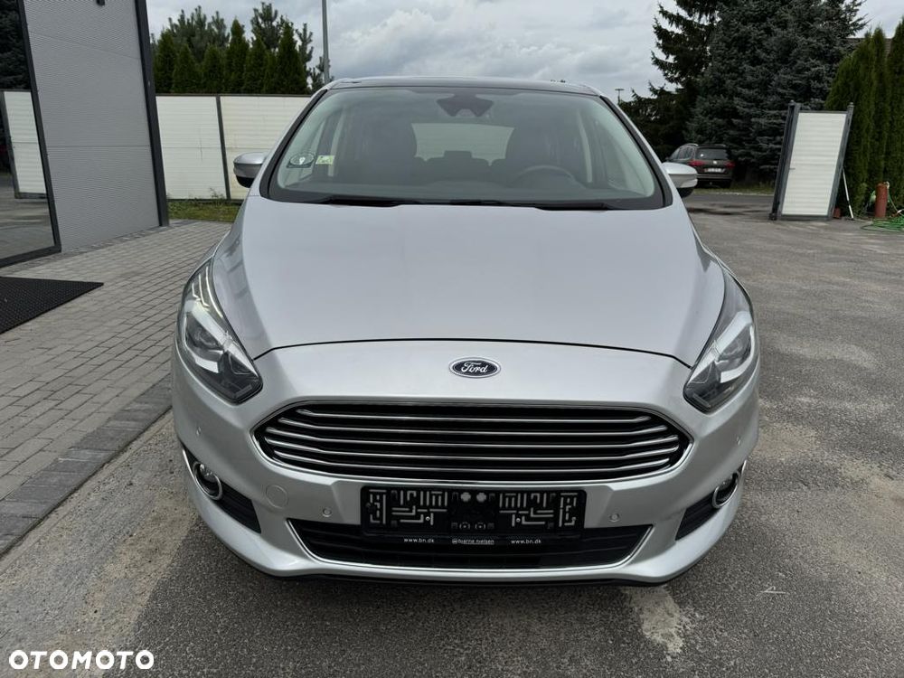Ford S-Max 2.0 EcoBoost Titanium - 2