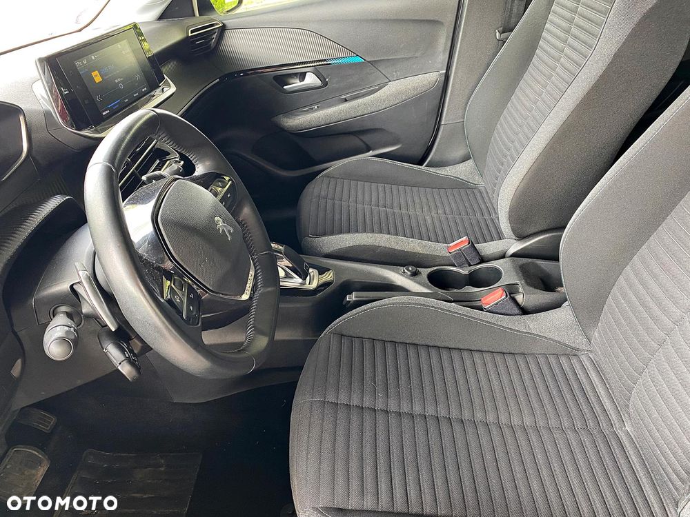 Peugeot 208 Benzin 100 Style - 11