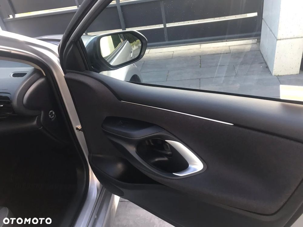 Toyota Yaris Hybrid 1.5 Executive - 23