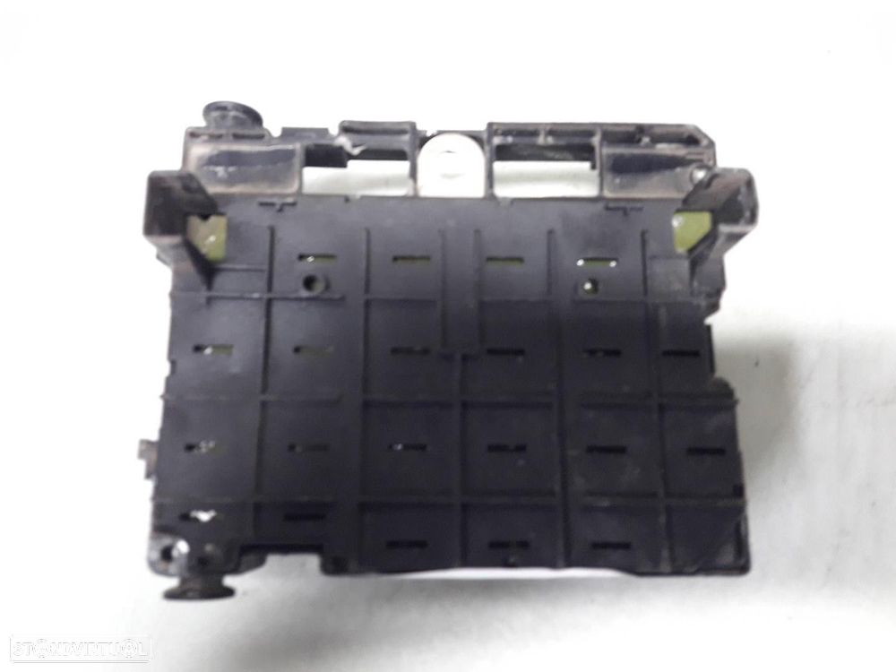 CAIXA RELÉS / FUSÍVEIS PEUGEOT 307 2002 -9657608880 - 1