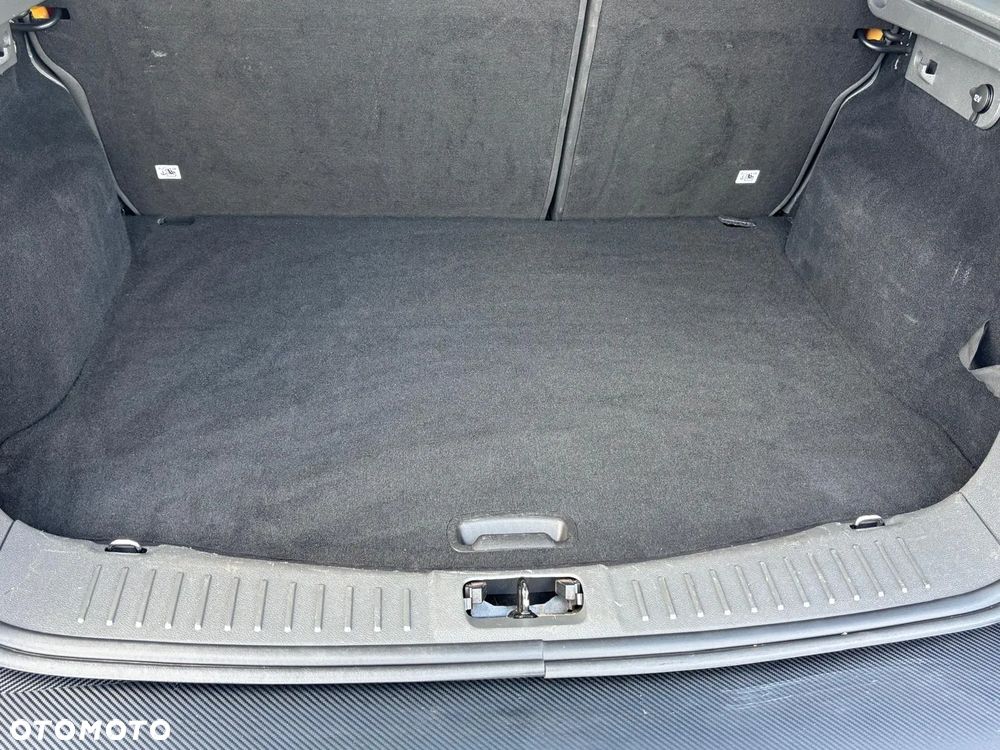Ford Kuga 2.0 TDCi Titanium - 37