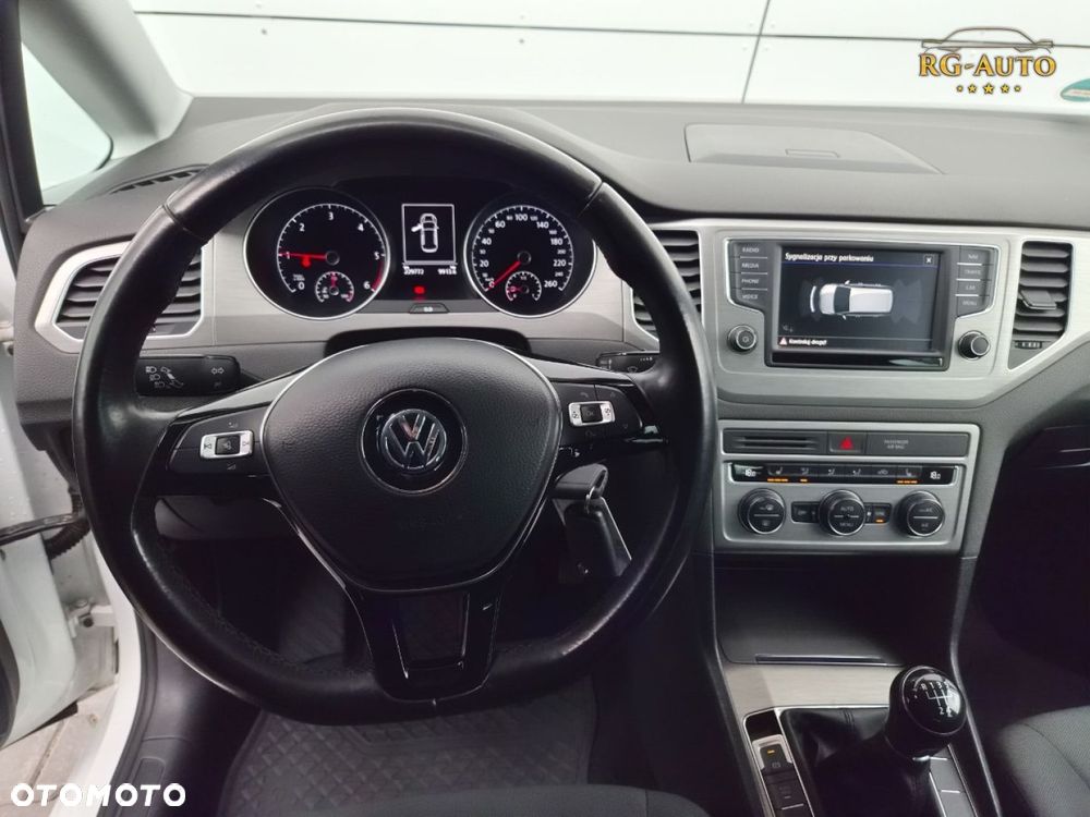Volkswagen Golf Sportsvan - 33