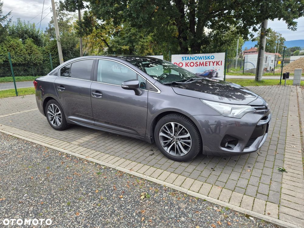 Toyota Avensis 1.8 Premium - 1