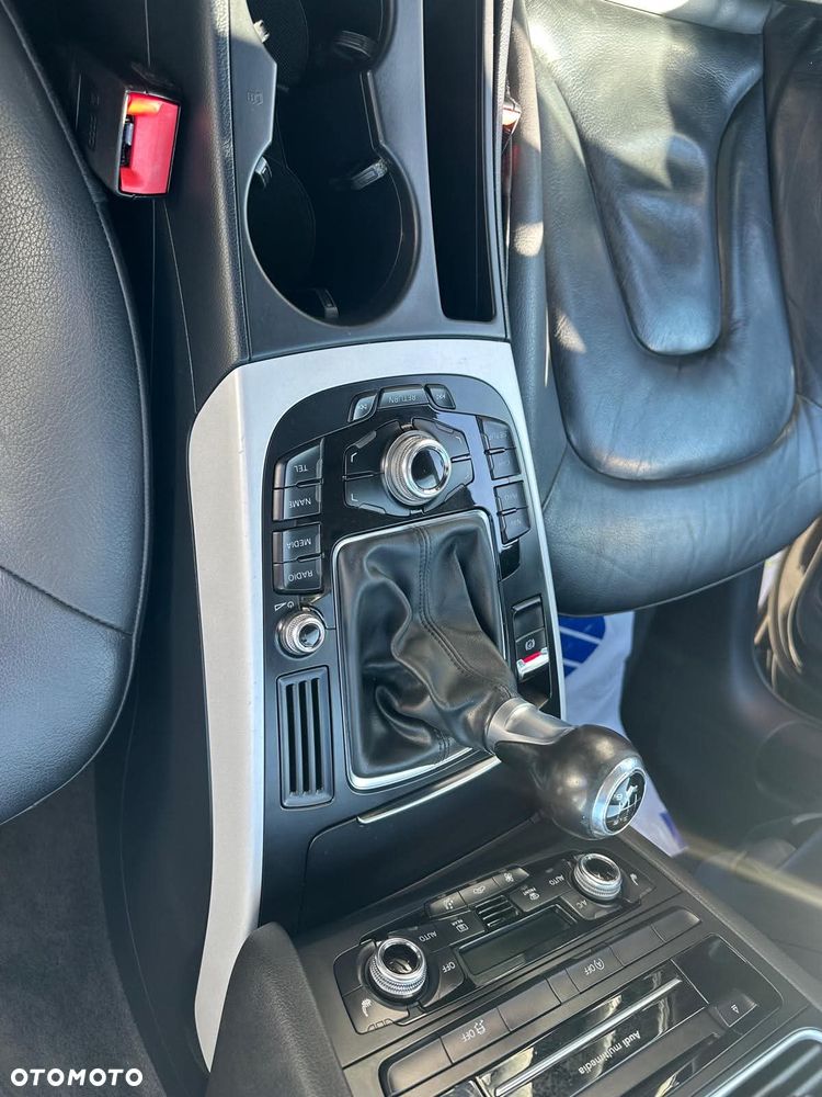 Audi A4 Avant 2.0 TDI ultra - 25