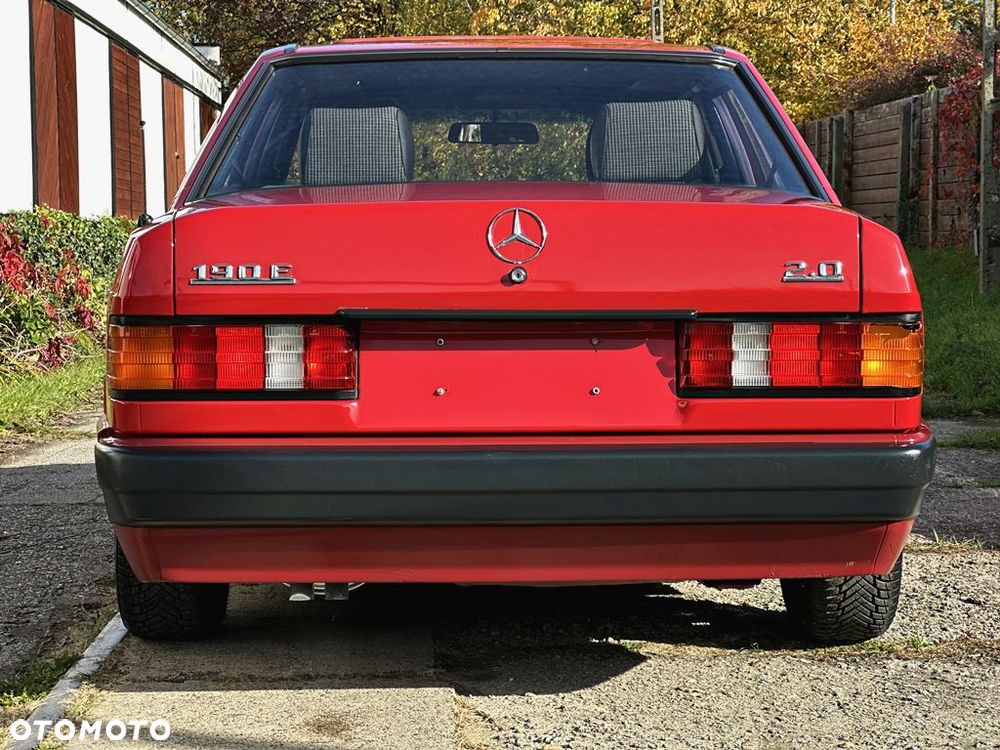 Mercedes-Benz W201 (190) - 16