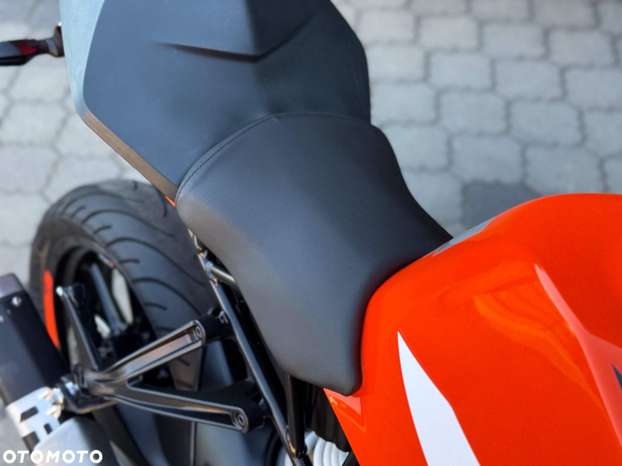 KTM RC 125 - 18