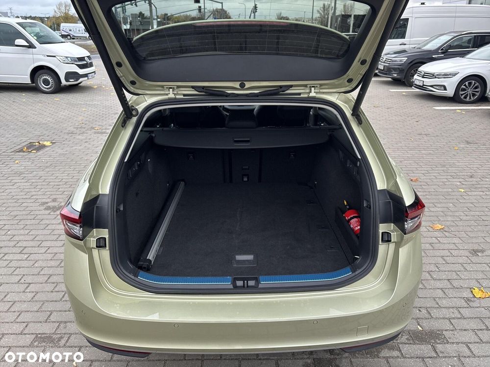 Skoda Superb 1.5 TSI L&K DSG - 17