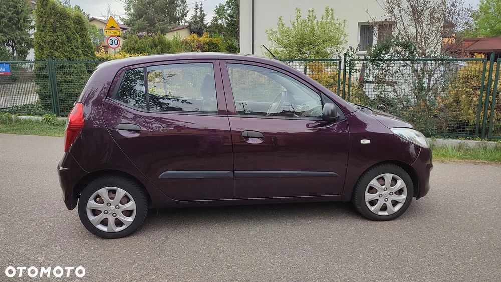 Hyundai i10 1.1 UEFA EURO 2012 Edition - 21